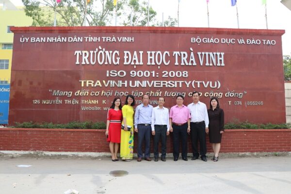 co-nen-lien-thong-dai-hoc-tai-truong-dai-hoc-tra-vinh